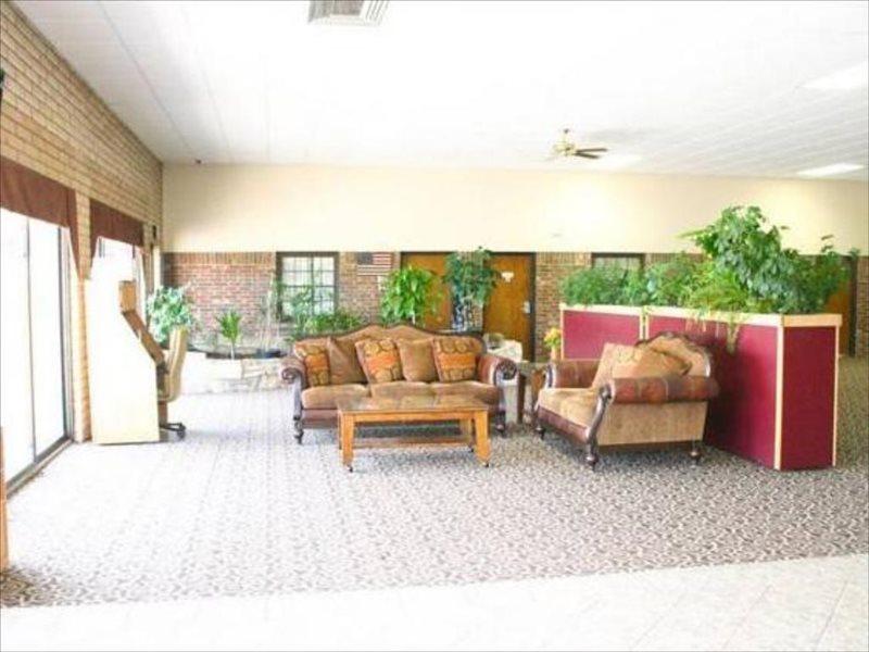 Best Western Hospitality House Emporia Esterno foto