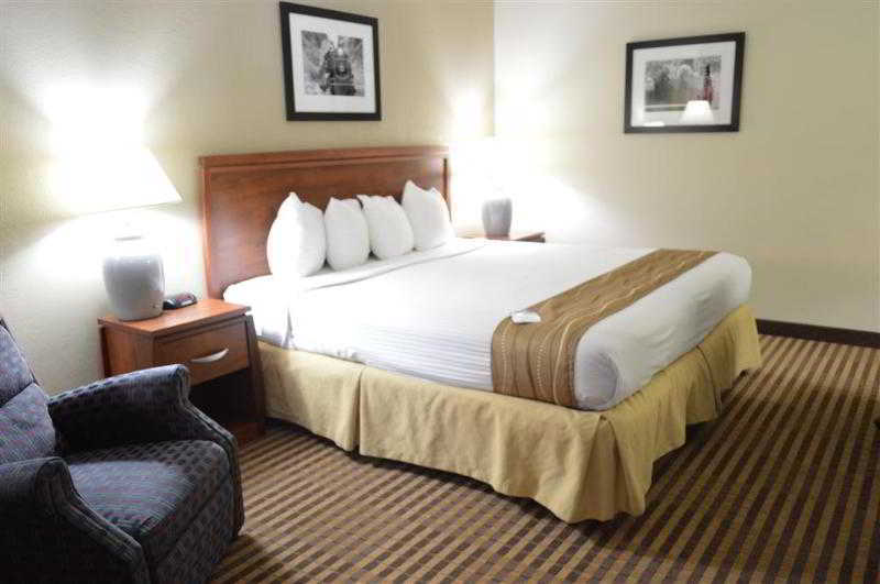 Best Western Hospitality House Emporia Esterno foto